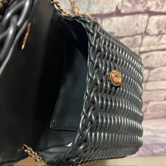 Betsy Johnson Wicker Purse With Decorative Stones - Picture 6 of 8